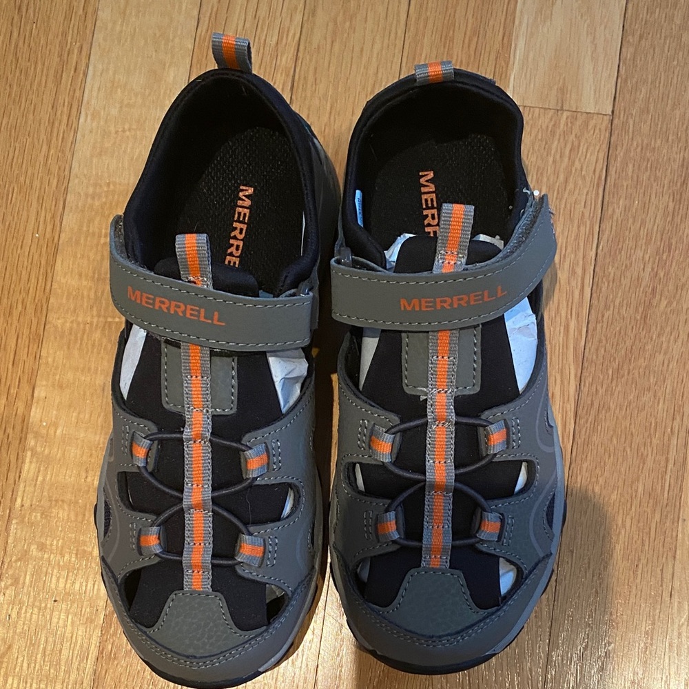 New without tags- Merrell Kids' Charcoal and Tangerine Sandals